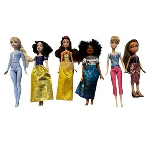 5 Disney Princess Dolls Bundle - 1 Bratz Barbie Used Cinderella Snow White Elsa